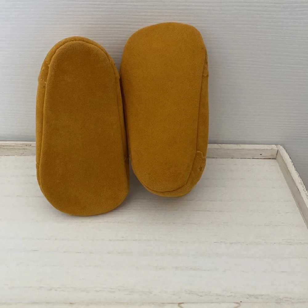 N/A scalloped design